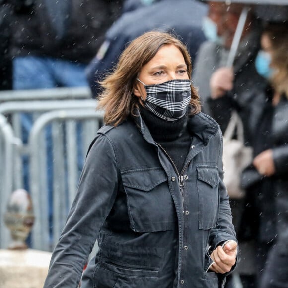 Zazie - Sorties des obsèques de Juliette Gréco en l'église Saint-Germain-des-Prés. Le 5 octobre 2020 © Jacovides-Moreau / Bestimage 