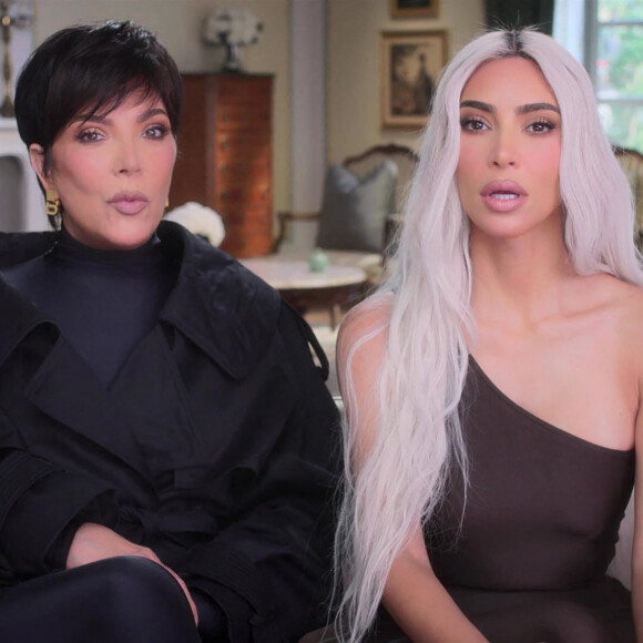 Dernier épisode de l'émission "The Kardashians" - Kim trouve un équilibre entre famille et travail lors de la Fashion Week de Paris, la famille rencontre le nouveau bébé de Khloe et la famille recomposée de Kourtney et T.Barker. Le 25 novembre 2022.