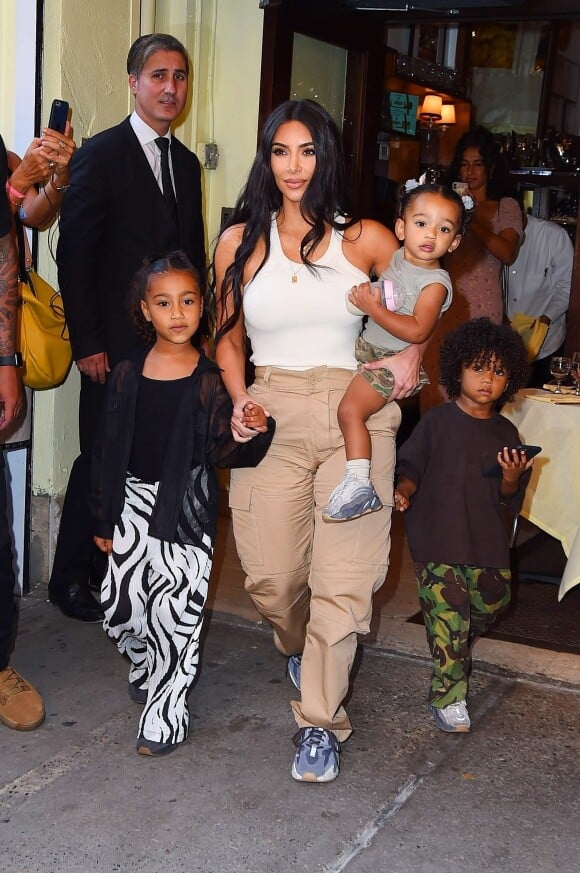 Kim Kardashian est allée assister avec ses enfants Saint West, North West et Chicago West à la messe dominicale de son mari K.West à New York, le 29 septembre 2019.