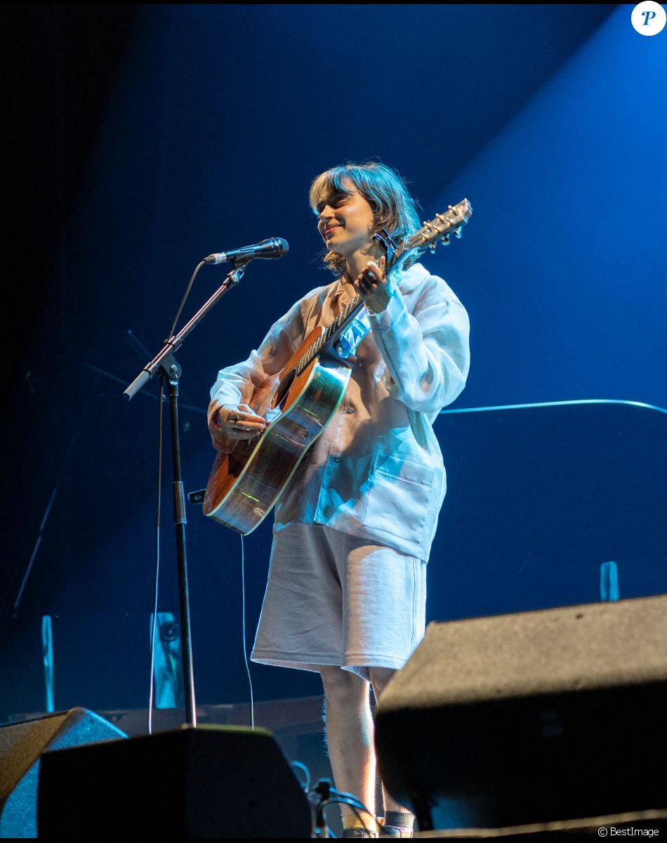 Exclusif - Pomme - Concert solidaire au profit des enfants de la guerre "Ensemble" à l'Olympia à Paris le 4 juillet 2022. © Anthony Mkrtchian via Bestimage