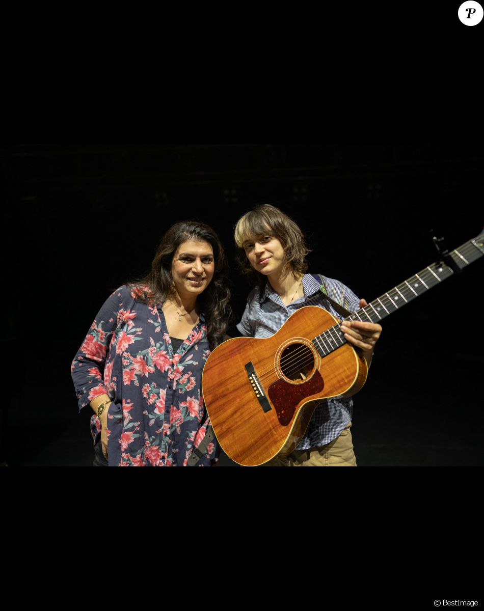 Exclusif - Elise Boghossian, Pomme - Concert solidaire au profit des enfants de la guerre "Ensemble" à l'Olympia à Paris le 4 juillet 2022. © Anthony Mkrtchian via Bestimage