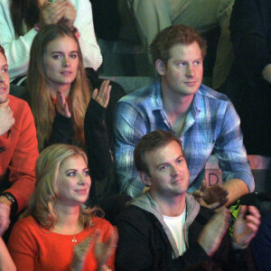 Sam Branson, le prince Harry d'Angleterre, sa compagne Cressida Bonas, Holly Branson et son mari Fred Andrews au "We Day UK" au Wembley Arena à Londres, le 7 mars 2014. 