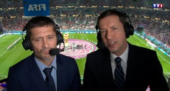 Bixente Lizarazu et Grégoire Margotton face à une situation inédite sur TF1, lors de la diffusion de Tunisie-France pendant la Coupe du monde 2022.