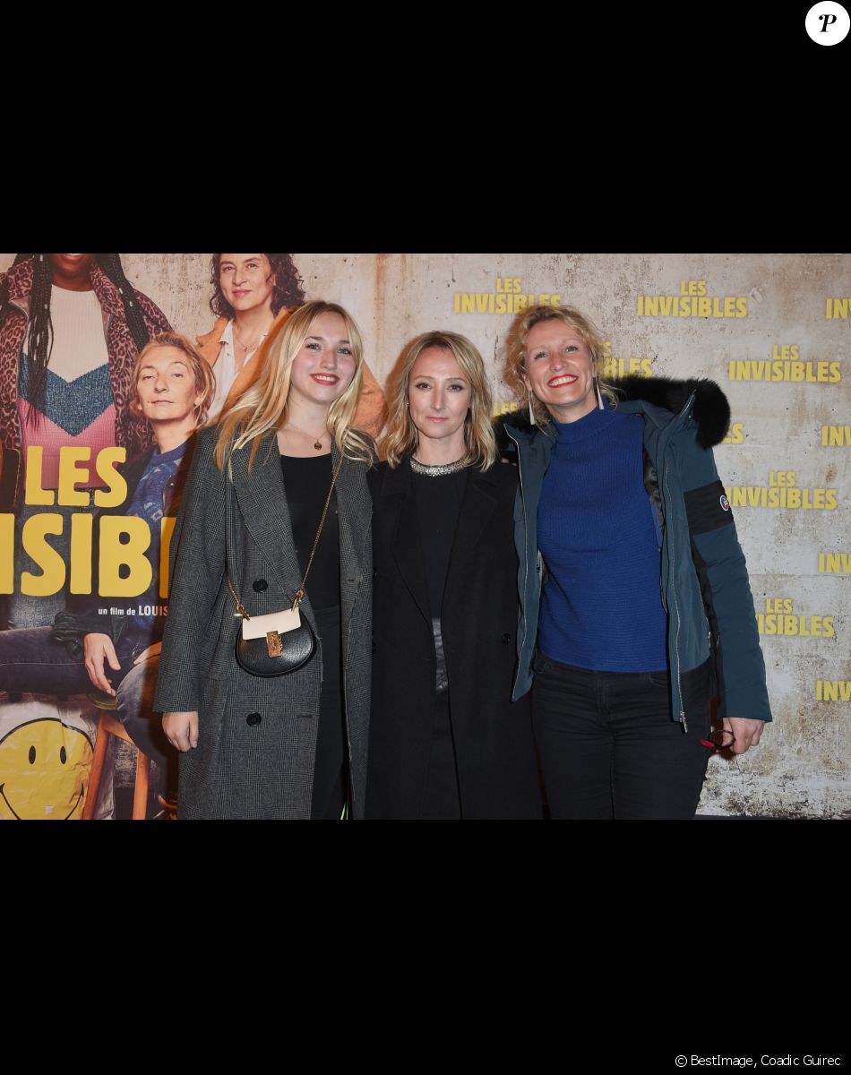 Alexandra Lamy avec sa fille Chloe Jouannet et sa soeur Audrey Lamy - Avant-première du film "Les Invisibles" au cinéma Gaumont Opéra à Paris, le 7 janvier 2019. © Coadic Guirec/Bestimage