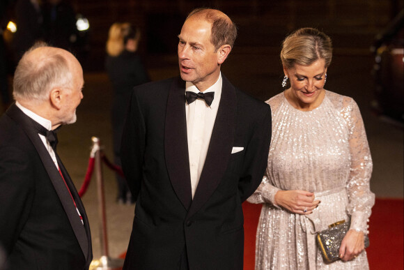 Le prince Edward, comte de Wessex, et Sophie, comtesse de Wessex, lors du spectacle annuel "Royal Variety Performance" au Royal Albert Hall à Londres. Le 1er décembre 2022 
