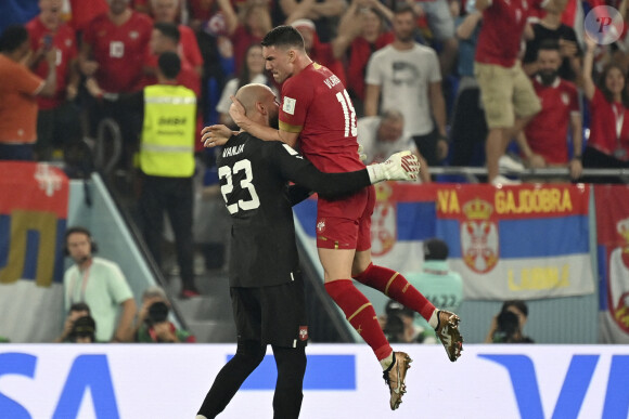 Dusan Vlahovic (Serbie) célèbre son but contre la Suisse durant le dernier match de poule du groupe G de la Coupe du Monde de Football, le 2 décembre 2022 à Doha, Qatar. (