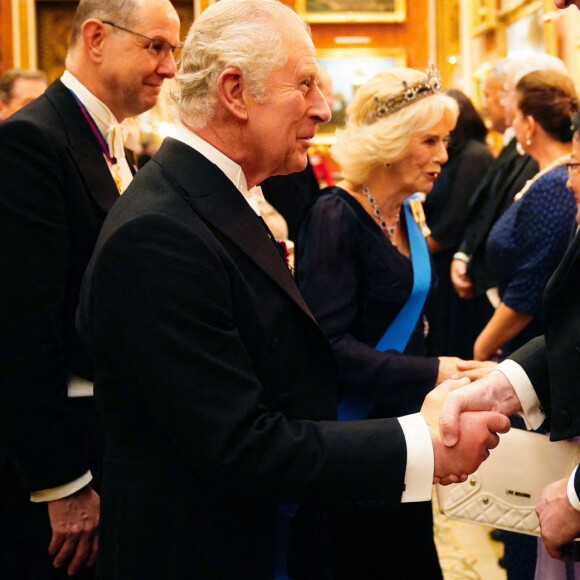 Le roi Charles III d'Angleterre et Camilla Parker Bowles, reine consort d'Angleterre - La famille royale d'Angleterre lors de la réception des corps diplômatiques au palais de Buckingham à Londres le 6 décembre 2022. 