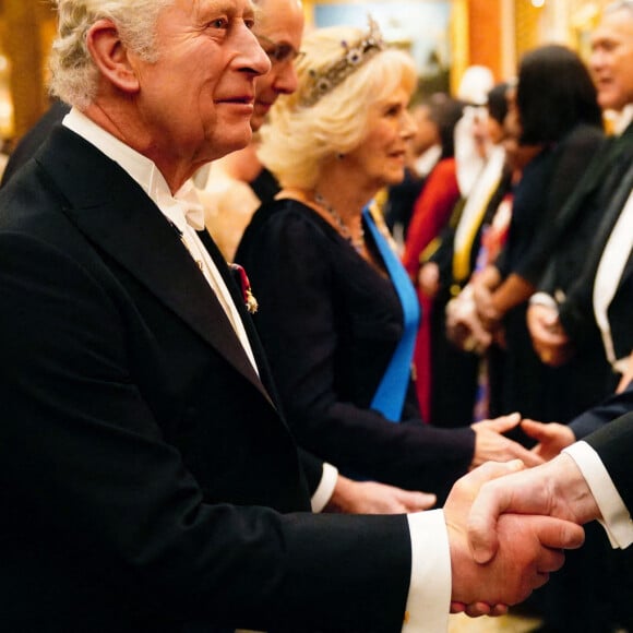 Le roi Charles III d'Angleterre et Camilla Parker Bowles, reine consort d'Angleterre - La famille royale d'Angleterre lors de la réception des corps diplômatiques au palais de Buckingham à Londres le 6 décembre 2022. 