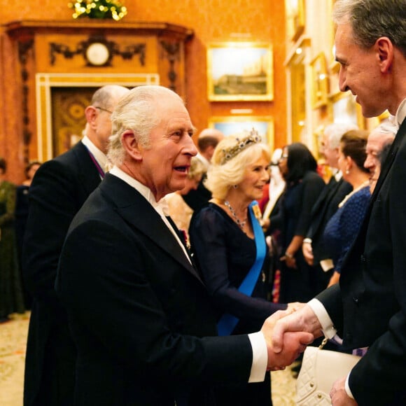 Le roi Charles III d'Angleterre et Camilla Parker Bowles, reine consort d'Angleterre - La famille royale d'Angleterre lors de la réception des corps diplômatiques au palais de Buckingham à Londres le 6 décembre 2022. 
