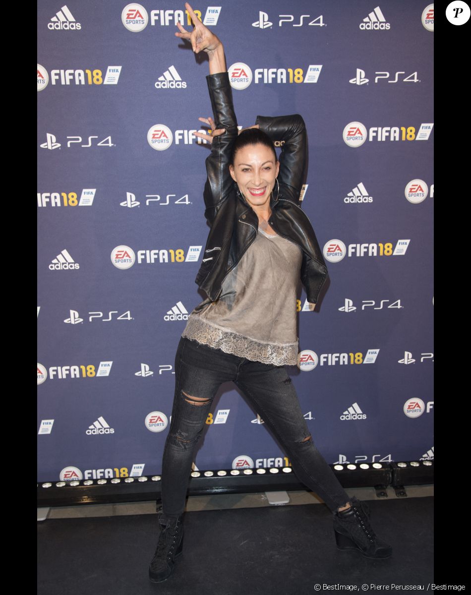Silvia Notargiacomo (Danse avec les stars) - Lancement du jeu vidéo de football FIFA 18 (FIFA 2018) à l'établissement public de coopération culturelle parisien "CentQuatre" à Paris, France, le 25 septembre 2017. © Pierre Perusseau/Bestimage