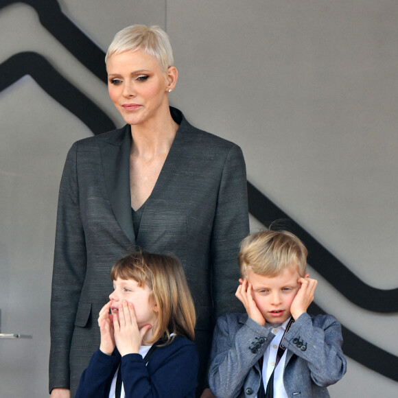 La princesse Charlene de Monaco et ses enfants, la princesse Gabriella et le prince Jacques - Remise des prix du championnat du "Monaco ePrix" à Monaco. Le 30 avril 2022 © Bruno Bebert / Bestimage 