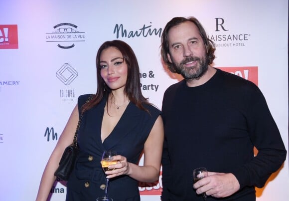 Nina Kepekina et Fred Testot lors de la soirée "Karine & Nina Party" à l'hôtel Renaissance Paris République Hotel à Paris le 8 décembre 2022