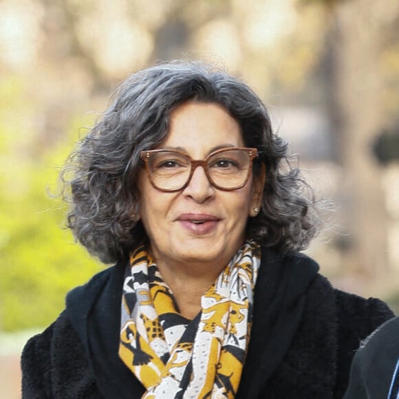 Pierre Richard et sa femme Ceyla Lacerda - Obsèques de Mylène Demongeot au cimetière du Père Lachaise à Paris, le 10 décembre 2022. © Christophe Clovis / Bestimage