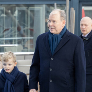 Le prince Albert II et la princesse Charlène de Monaco, accompagnés de leurs enfants Jacques et Gabriella, au Musée océanographique de Monaco. Le 10 décembre 2022. © Olivier Huitel / Pool Monaco / Bestimage