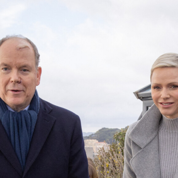 Le prince Albert II et la princesse Charlène de Monaco, accompagnés de leurs enfants Jacques et Gabriella, au Musée océanographique de Monaco. Le 10 décembre 2022. © Olivier Huitel / Pool Monaco / Bestimage