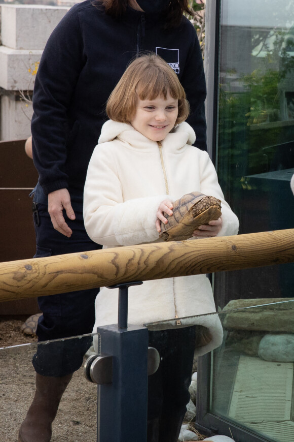 Le prince Albert II et la princesse Charlène de Monaco, accompagnés de leurs enfants Jacques et Gabriella, au Musée océanographique de Monaco. Le 10 décembre 2022. © Olivier Huitel / Pool Monaco / Bestimage