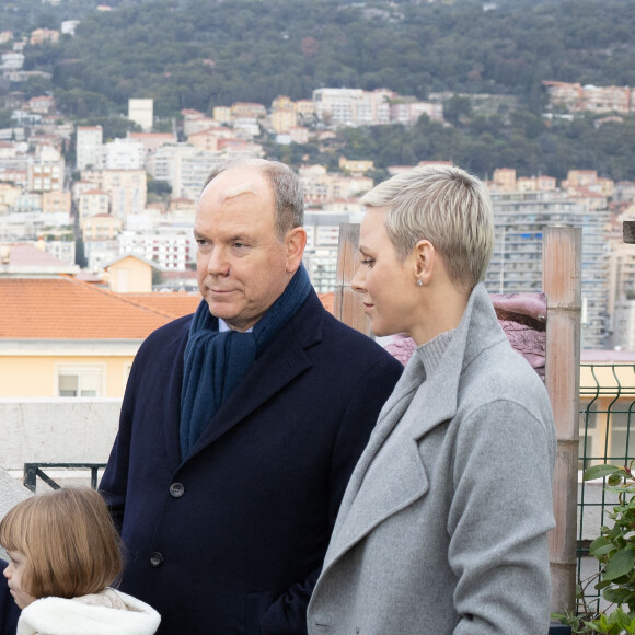Le prince Albert II et la princesse Charlène de Monaco, accompagnés de leurs enfants Jacques et Gabriella, au Musée océanographique de Monaco. Le 10 décembre 2022. © Olivier Huitel / Pool Monaco / Bestimage