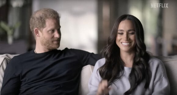 Images du documentaire Netflix "Harry & Meghan". La série comporte six parties et couvre la relation du couple depuis leurs premières fréquentations jusqu'à leur décision de prendre du recul en tant que membres actifs de la famille royale britannique et leurs activités ultérieures. 