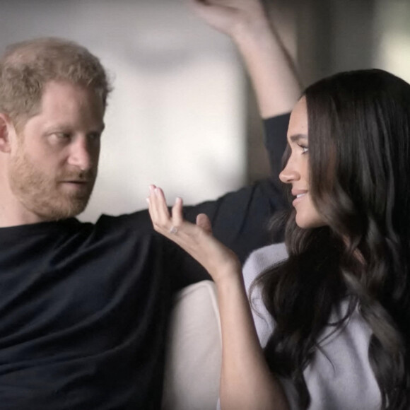 Images du documentaire Netflix "Harry & Meghan". La série comporte six parties et couvre la relation du couple depuis leurs premières fréquentations jusqu'à leur décision de prendre du recul en tant que membres actifs de la famille royale britannique et leurs activités ultérieures. 