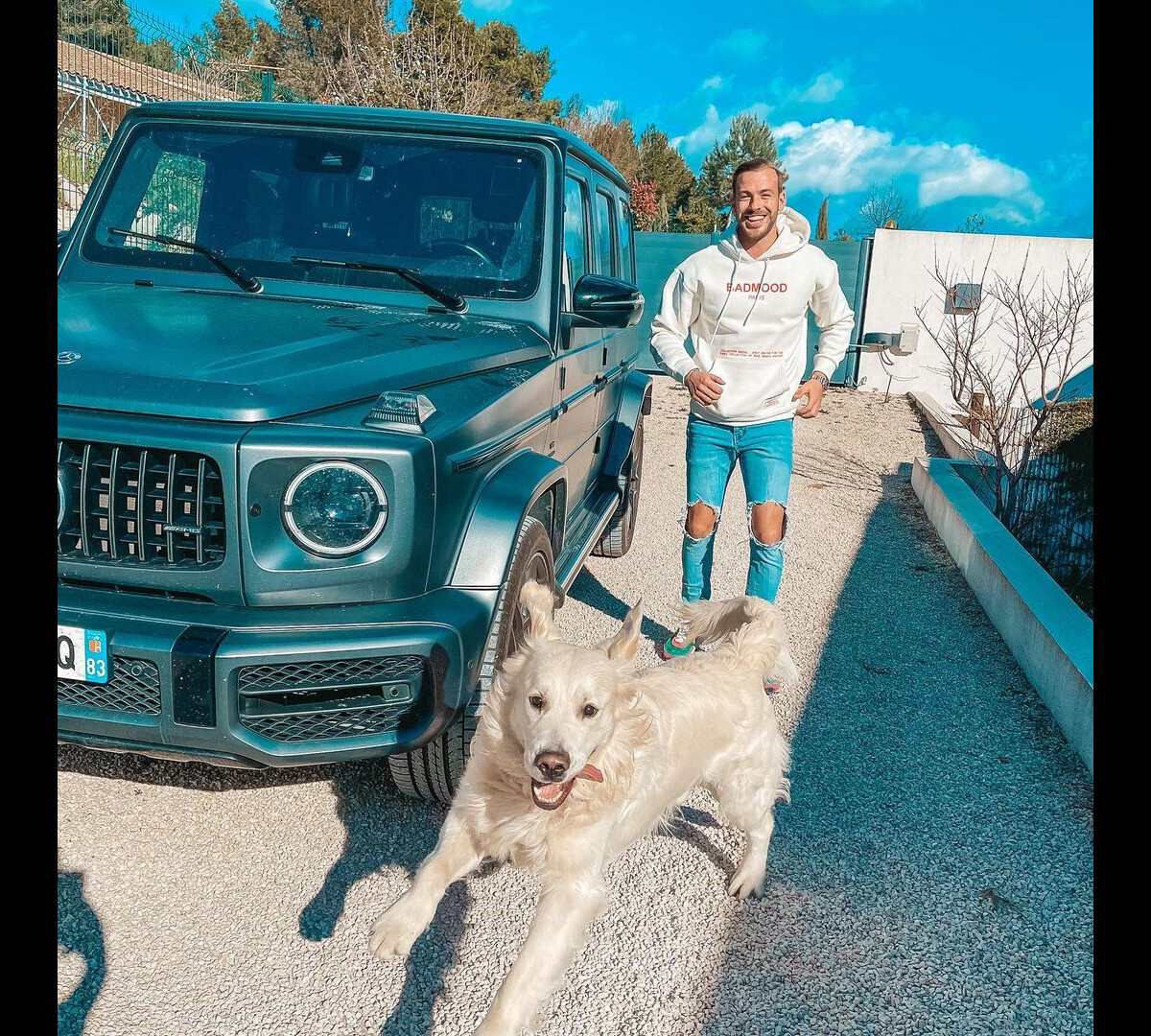 Photo : Julien Bert avec son chien - Purepeople