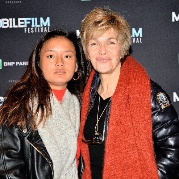 Véronique Jannot et sa fille Migmar - Projection de la sélection officielle et remise des prix lors du Mobile Film Festival au cinéma MK2 Bibliothèque à Paris, le 13 mars 2018. © Veeren/Bestimage