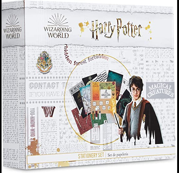 Les photos de votre enfant vont devenir magiques avec cet album photo scrapbooking à décorer avec stickers Harry Potter