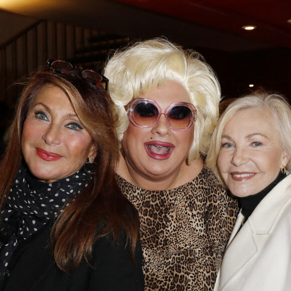 Exclusif - Julie Pietri, Thierry Wilson, alias Zize, Michèle Torr - Spectacle "Zize Best-Of" au Théâtre des Mathurins à Paris le 30 novembre 2022. © Marc Ausset-Lacroix/Bestimage