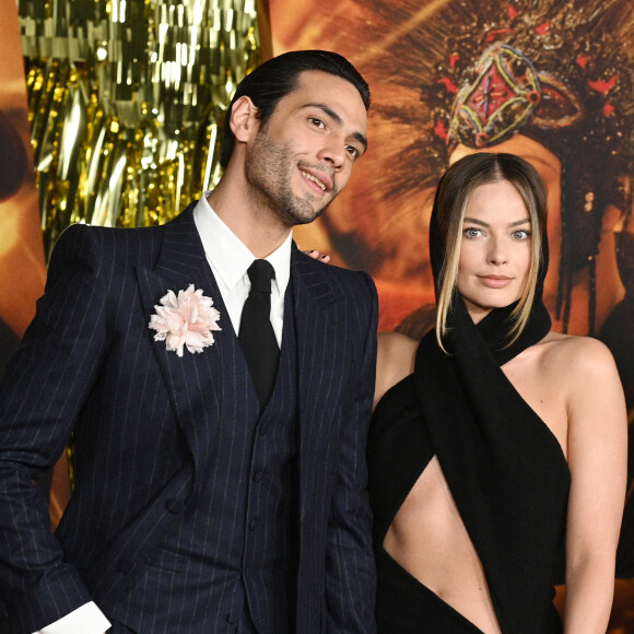 Diego Calva et Margot Robbie - Première du film "Babylon" à Los Angeles, le 15 décembre 2022. @ Agence / Bestimage