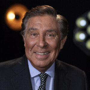 Exclusif - Jean-Pierre Foucault - Backstage de l'enregistrement de l'émission "La Chanson secrète 4", qui sera diffusée le 4 janvier 2020 sur TF1, à Paris. Le 17 décembre 2019 © Gaffiot-Perusseau / Bestimage