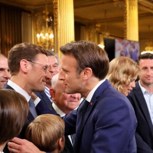 Laurence Auzière-Jourdan, Emmanuel Macron avec son frère Laurent Macron, Tiphaine Auzière et son compagnon Antoine - Cérémonie d'investiture du président de la République, Emmanuel Macron au Palais de l'Elysée à Paris le 7 Mai 2022, suite à sa réélection le 24 avril dernier. © Dominique Jacovides/Bestimage 