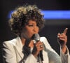 Whitney Houston chante "Wanna bet" au Rothaus' Arena de Freiburg. Le 3 octobre 2009. @Patrick Seeger/DPA/ABACAPRESS.COM