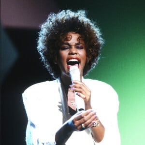 Whitney Houston sur scène.
