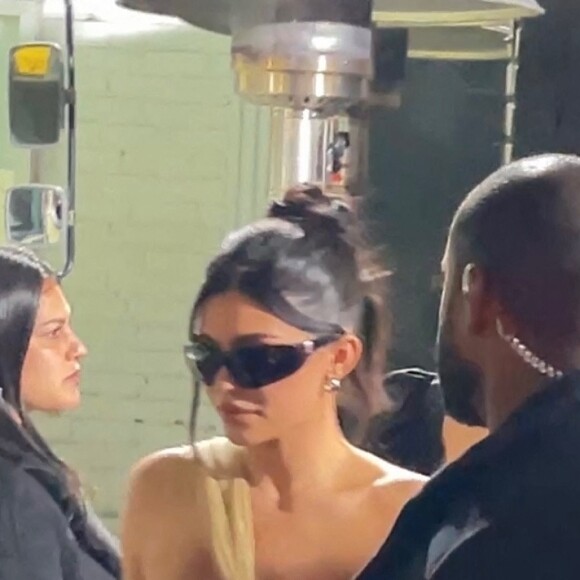 Kylie Jenner à la sortie de la Bar Mitzvah de Mason Disick à Los Angeles, le 17 décembre 2022. 