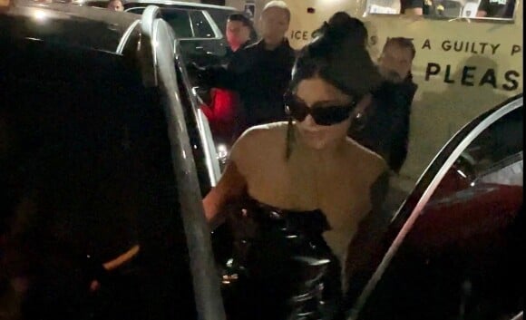 Kylie Jenner à la sortie de la Bar Mitzvah de Mason Disick à Los Angeles, le 17 décembre 2022. 