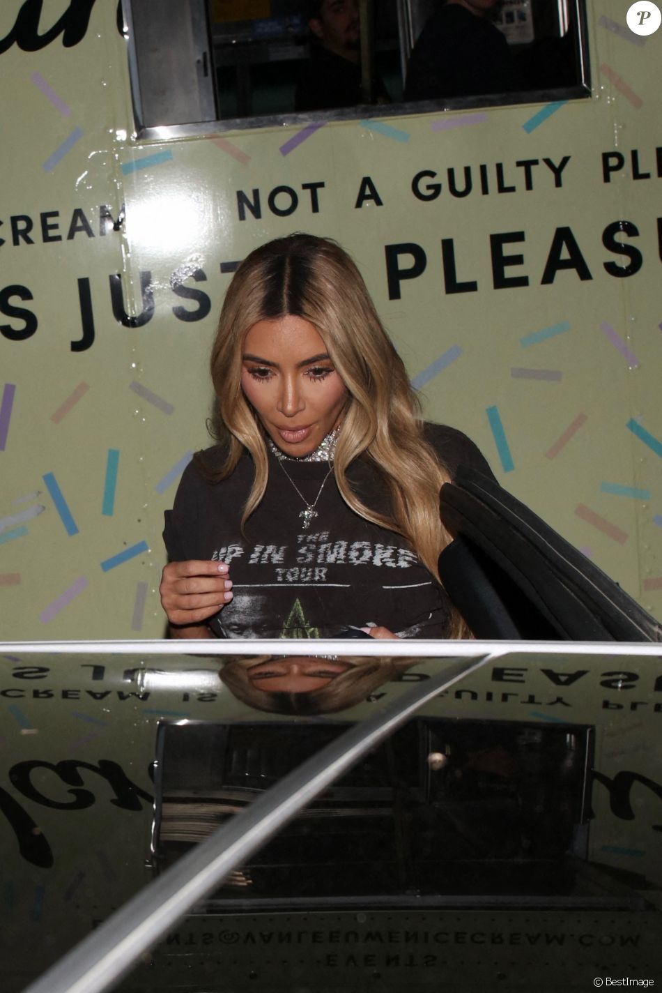 Kim Kardashian et Kris Jenner à la sortie de la Bar Mitzvah de Mason