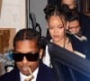 Exclusif - Rihanna et son compagnon A$AP Rocky, les mains pleines de son cognac "Mercer + Prince", quittent une soirée à Beverly Hills. Asap Rocky s'est associé avec la marque canadienne de whisky.
