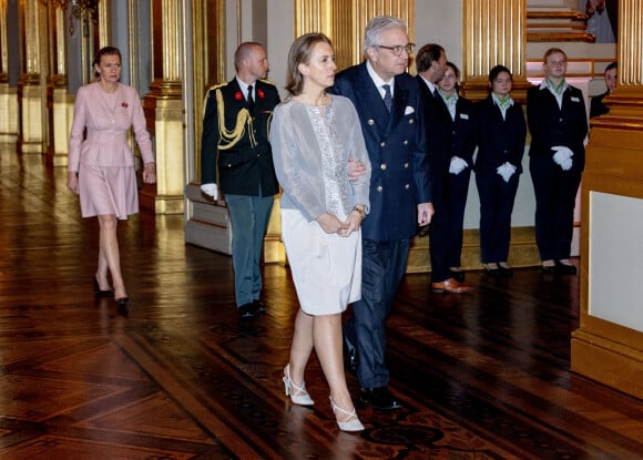 Le prince Laurent de Belgique, la princesse Claire Coombs de Belgique - La famille royale de Belgique va assister au concert de Noël au palais royal de Bruxelles, le 20 décembre 2022. 