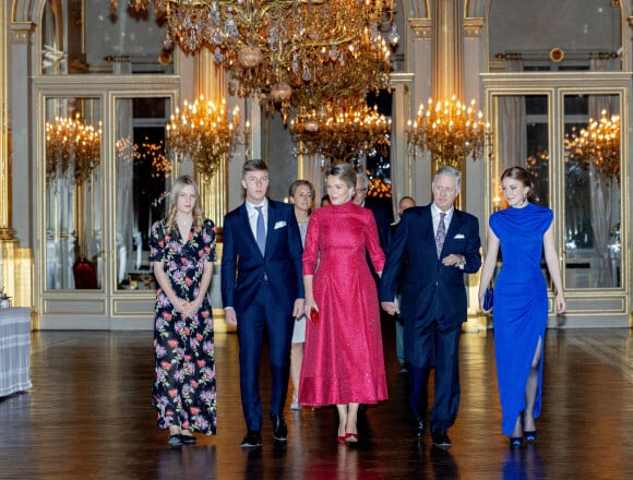 La princesse Eléonore de Belgique, Le prince Emmanuel de Belgique, La reine Mathilde et le roi Philippe de Belgique, La princesse Elisabeth de Belgique - La famille royale de Belgique va assister au concert de Noël au palais royal de Bruxelles, le 20 décembre 2022. 