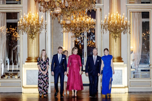 La princesse Eléonore de Belgique, Le prince Emmanuel de Belgique, La reine Mathilde et le roi Philippe de Belgique, La princesse Elisabeth de Belgique - La famille royale de Belgique va assister au concert de Noël au palais royal de Bruxelles, le 20 décembre 2022. 