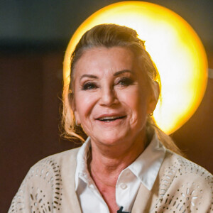 Exclusif - La chanteuse Sheila enregistre l'émission "Olympiascope" diffusée le 25 décembre à 20 heures et présentée par B.Montiel en direct de la Salle Pleyel à Paris le 12 novembre 2022. © Giancarlo Gorassini / Bestimage