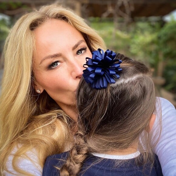 Adriana Karembeu et sa fille Nina. Instagram. Le 4 juillet 2022.