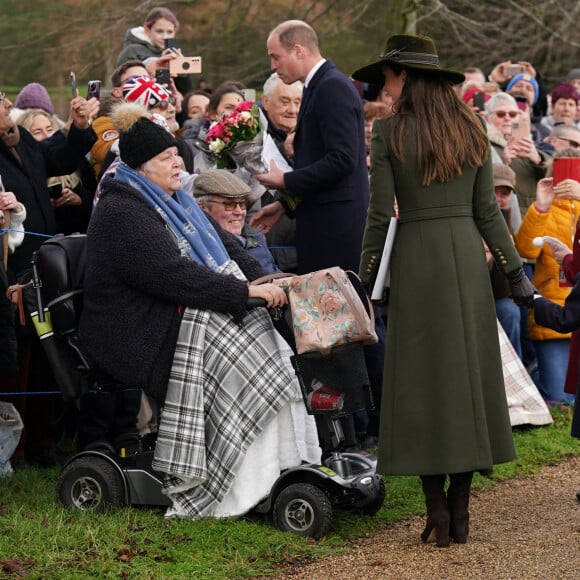Kate Middleton et son fils le prince Louis - La famille royale d'Angleterre assiste au service religieux de Noël à l'église St Mary Magdalene à Sandringham, Norfolk, le 25 décembre 2022.