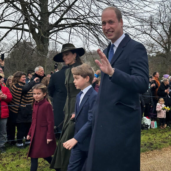 Le prince William, prince de Galles, et Catherine (Kate) Middleton, princesse de Galles, Le prince George de Galles, La princesse Charlotte de Galles - La famille royale d'Angleterre au premier service de Noël à Sandringham depuis le décès de la reine Elizabeth II 