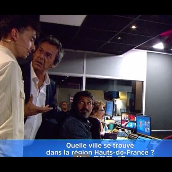 Jean-Luc Reichmann dévoile les coulisses des "12 Coups de midi" à Benjamin, le 26 décembre 2022