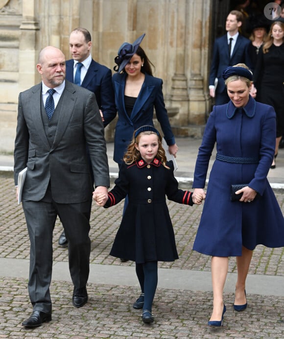 Zara et Mike Tindall avec leur fille Mia Tindall - Service d'action de grâce en hommage au prince Philip, duc d'Edimbourg, à l'abbaye de Westminster à Londres, le 29 mars 2022. Le prince Philip, duc d'Edimbourg, est décédé le 9 avril 2021. 