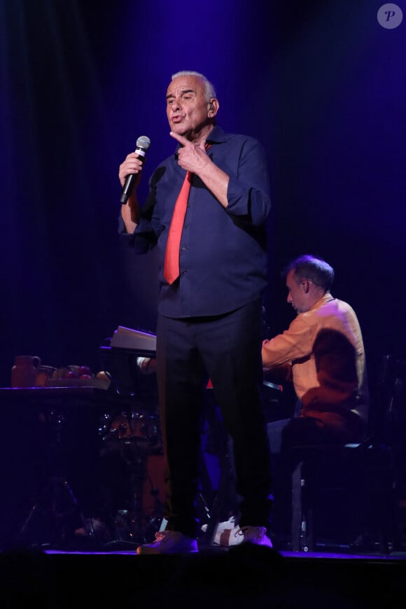 Exclusif - Michel Fugain lors de son concert "Michel Fugain fait Bandapart" pour ses 80 ans; à Bobino à Paris le 12 Mai 2022. © Bertrand Rindoff/Bestimage