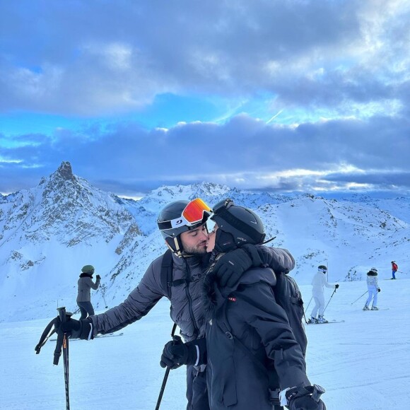 Jessica Thivenin et Thibault Garcia en vacances au ski, décembre 2022