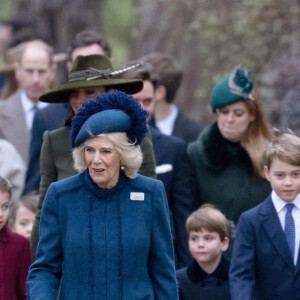 La princesse Charlotte de Galles, Camilla, Queen Consort, Le prince Louis de Galles, Prince George, King Charles III, William, - La famille royale d'Angleterre assiste au service religieux de Noël à l'église St Mary Magdalene à Sandringham, Norfolk, Royaume Uni, le 25 décembre 2022. 
