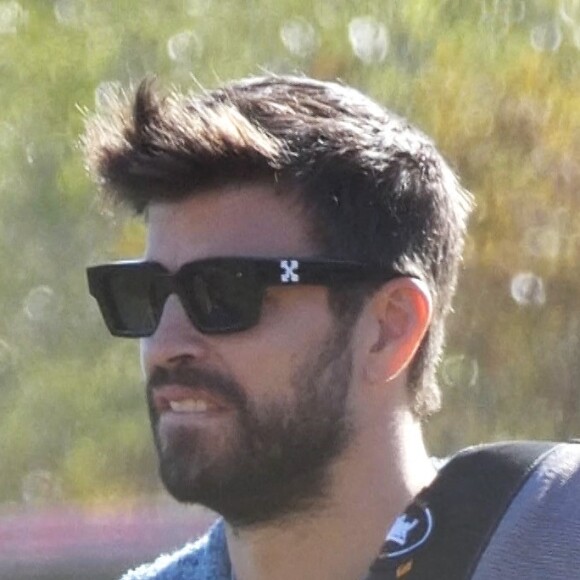 Gerard Pique et son ex-femme Shakira se croisent et s'ignorent totalement lors d'un match de baseball de leur fils Milan à Barcelone. Barcelone, le 19 novembre 2022.