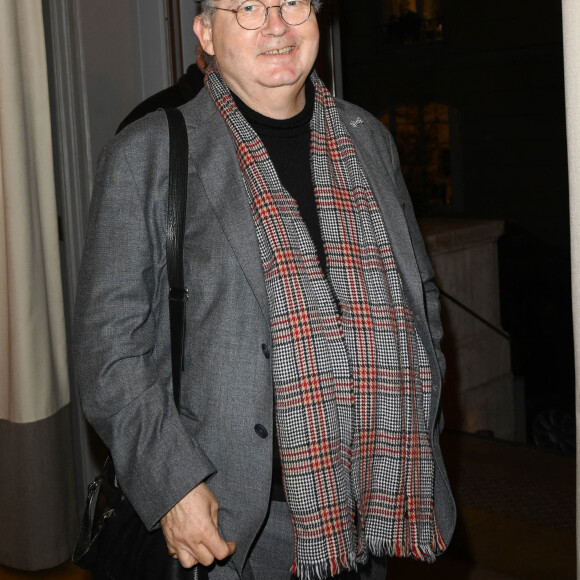 Dominique Besnehard - Remise du prix "Fonds de dotation Line Renaud-Loulou Gasté" pour la recherche médicale à la Maison de la Recherche à Paris le 15 novembre 2021. © Coadic Guirec/Bestimage 